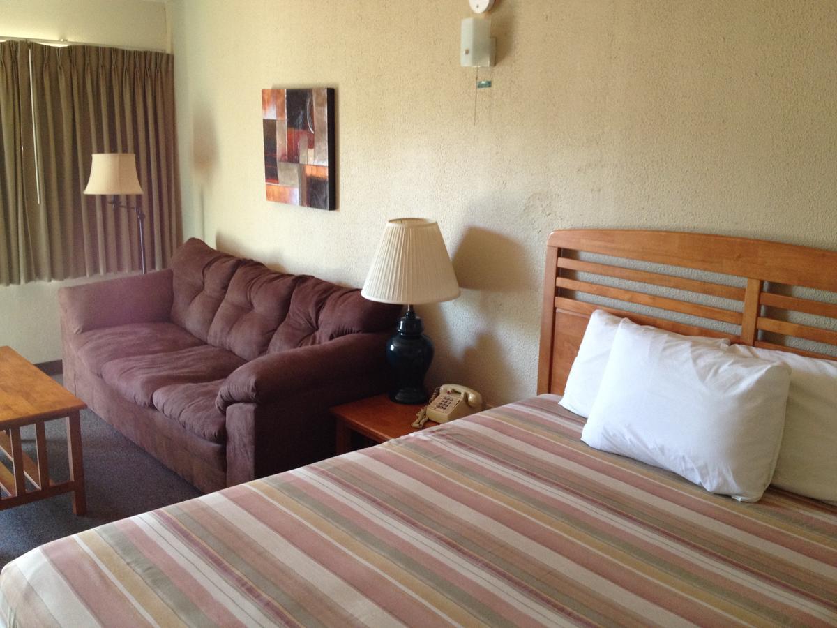 دونيلون Dinner Bell Motel المظهر الخارجي الصورة